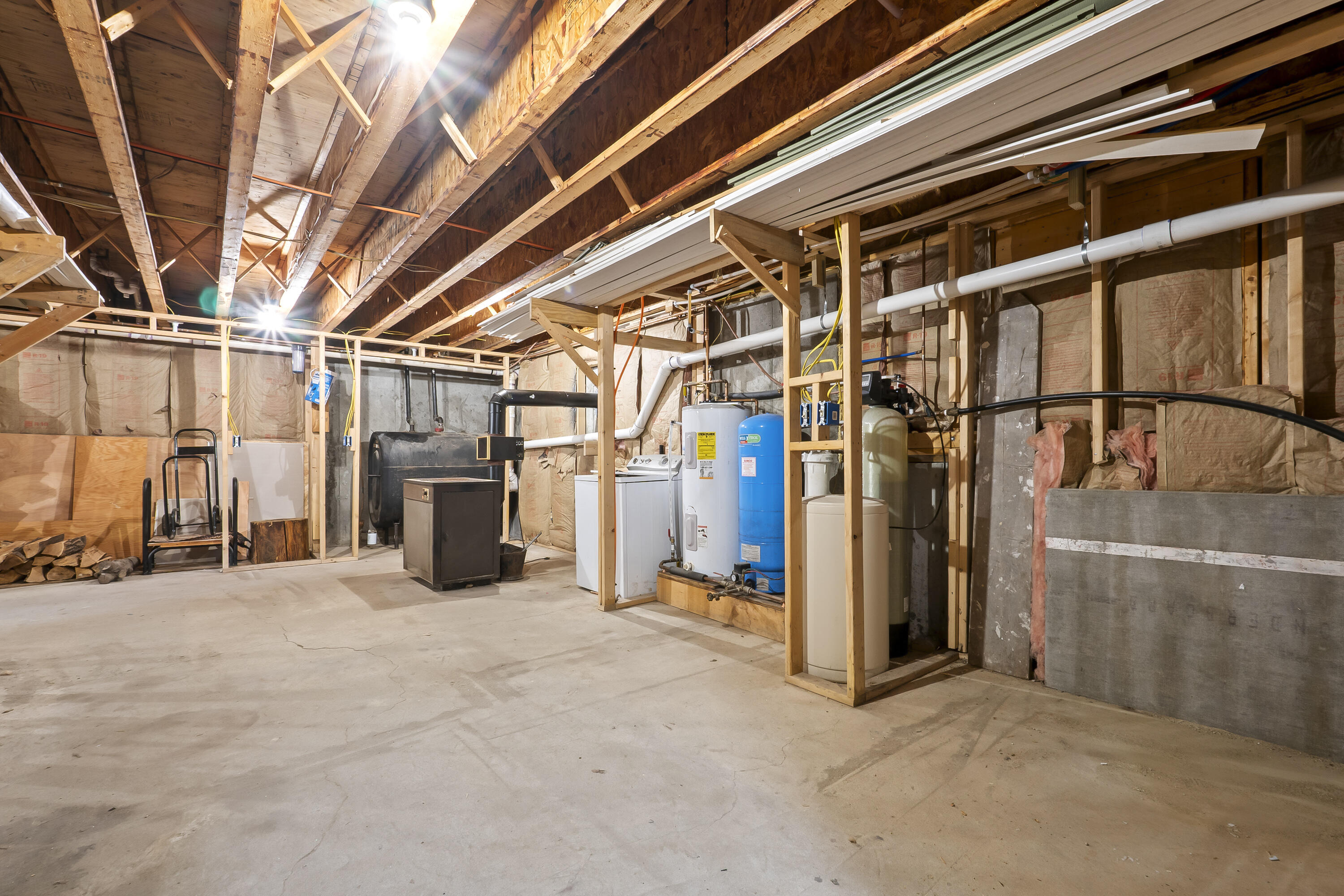 943 Greenwood Road Norway ME 04268
