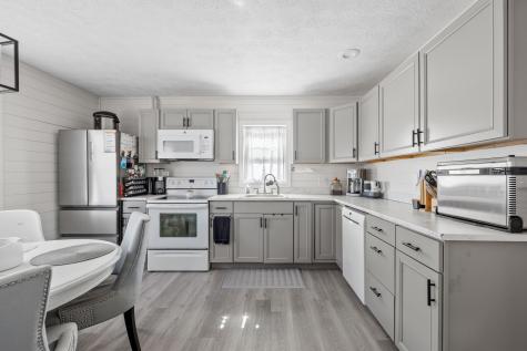 3 Nichols Lane Kennebunk ME 04043