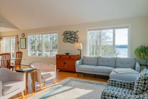 29 South Freeport Road Freeport ME 04032