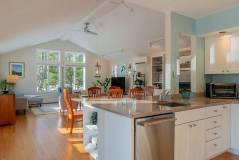 29 South Freeport Road Freeport ME 04032