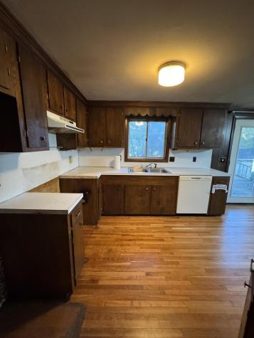 8 Patricia Avenue Raymond ME 04071