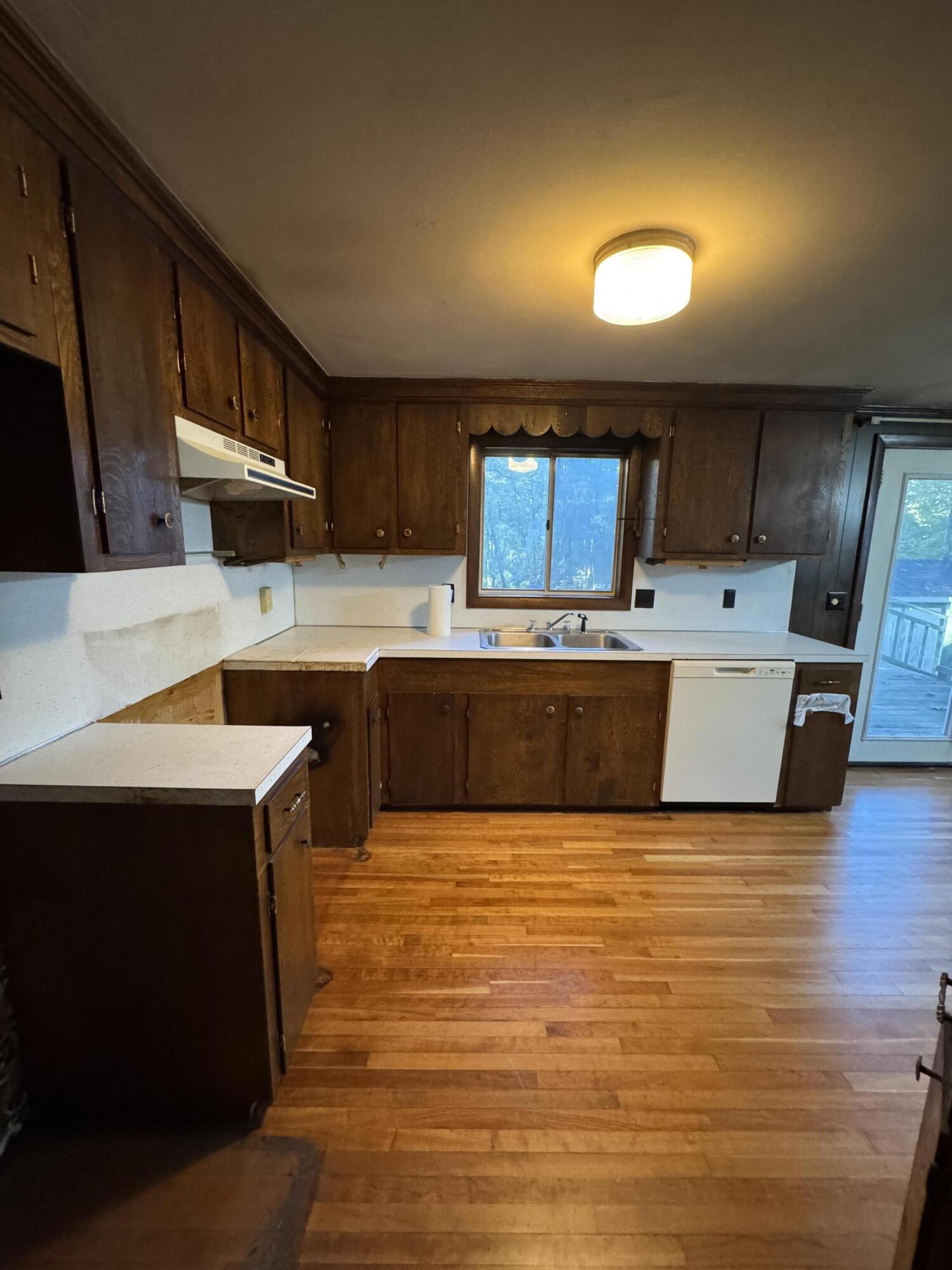 8 Patricia Avenue Raymond ME 04071