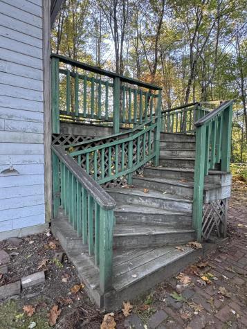 8 Patricia Avenue Raymond ME 04071