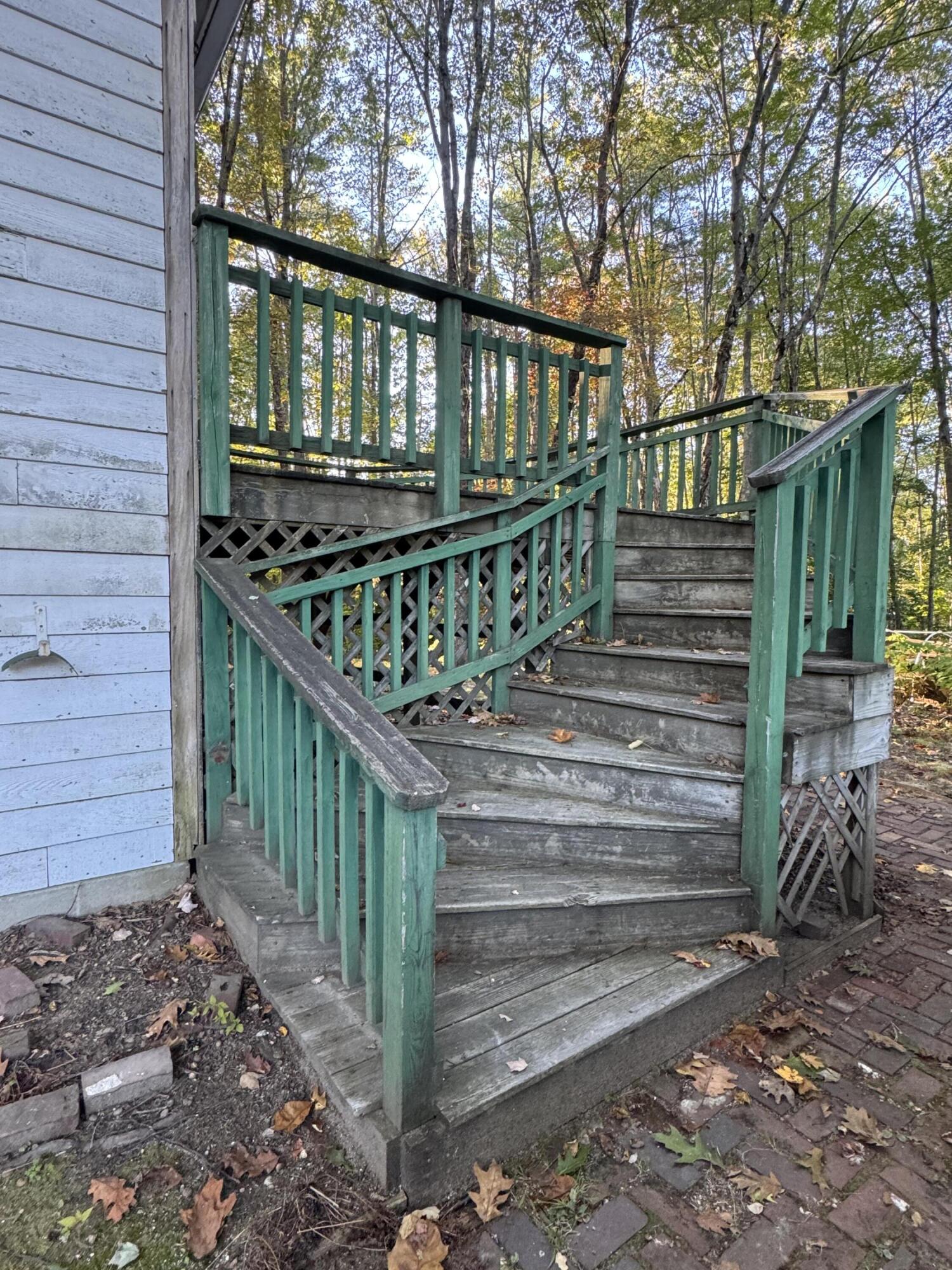 8 Patricia Avenue Raymond ME 04071