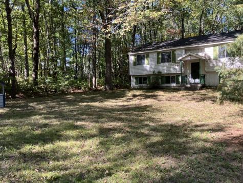 8 Patricia Avenue Raymond ME 04071