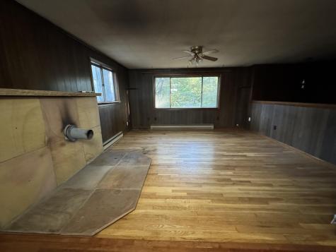 8 Patricia Avenue Raymond ME 04071