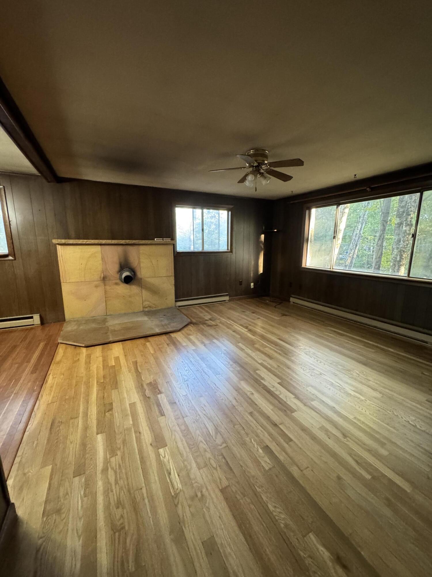 8 Patricia Avenue Raymond ME 04071