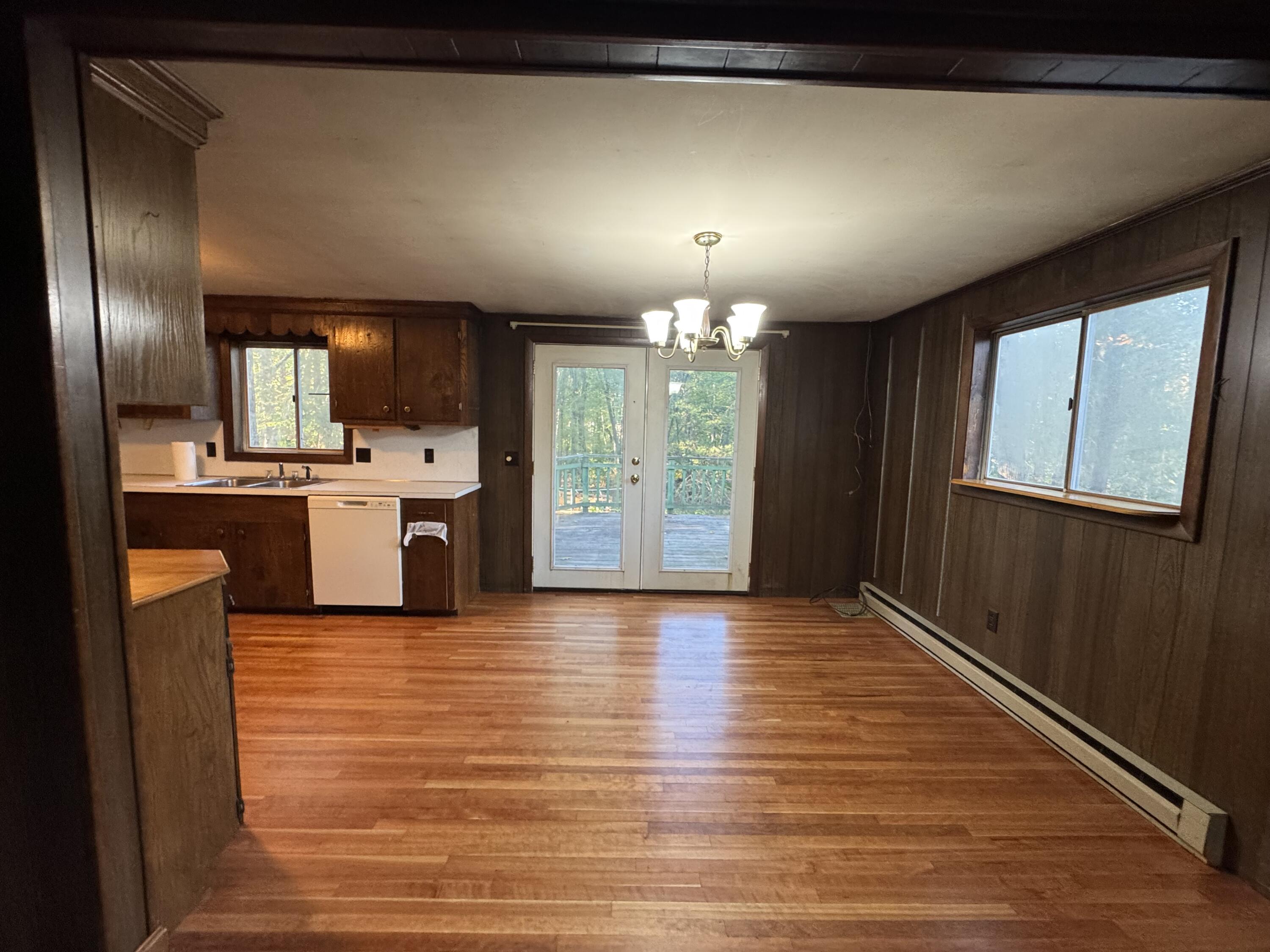 8 Patricia Avenue Raymond ME 04071