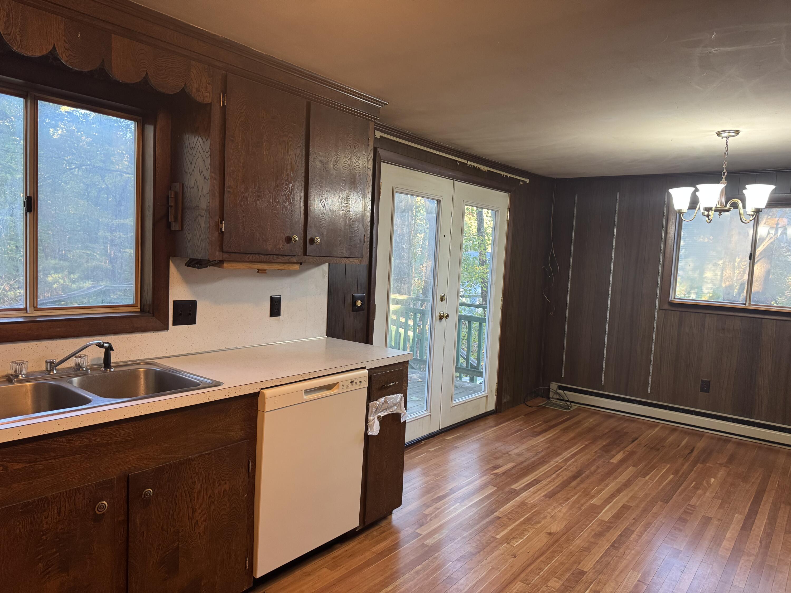 8 Patricia Avenue Raymond ME 04071