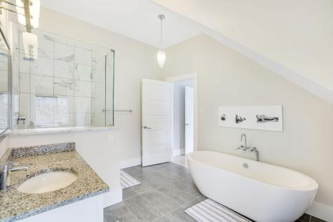 9 Doanes Wharf Road Kennebunk ME 04043
