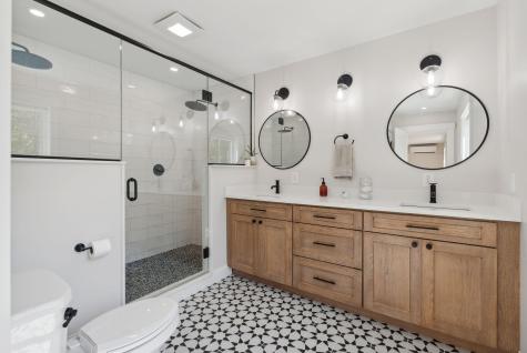 60 County Crossing Brunswick ME 04011