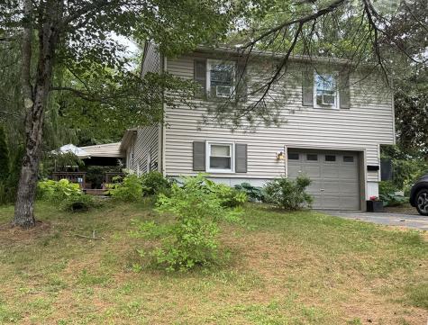 62 Dale Street Farmingdale ME 04344