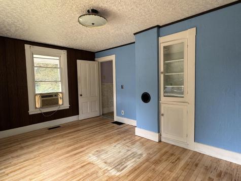 75 Pleasant Avenue Sangerville ME 04479