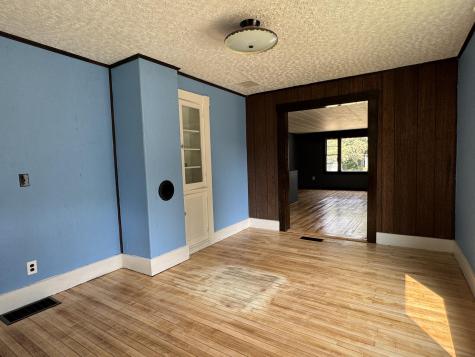 75 Pleasant Avenue Sangerville ME 04479