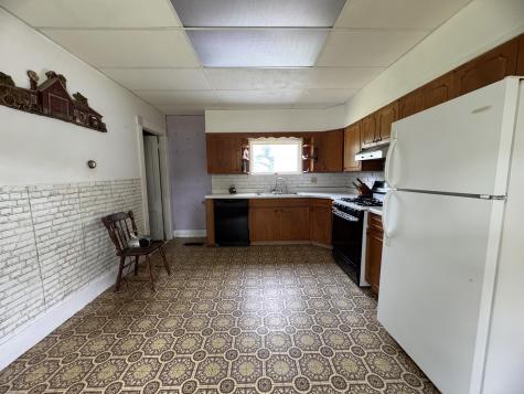 75 Pleasant Avenue Sangerville ME 04479