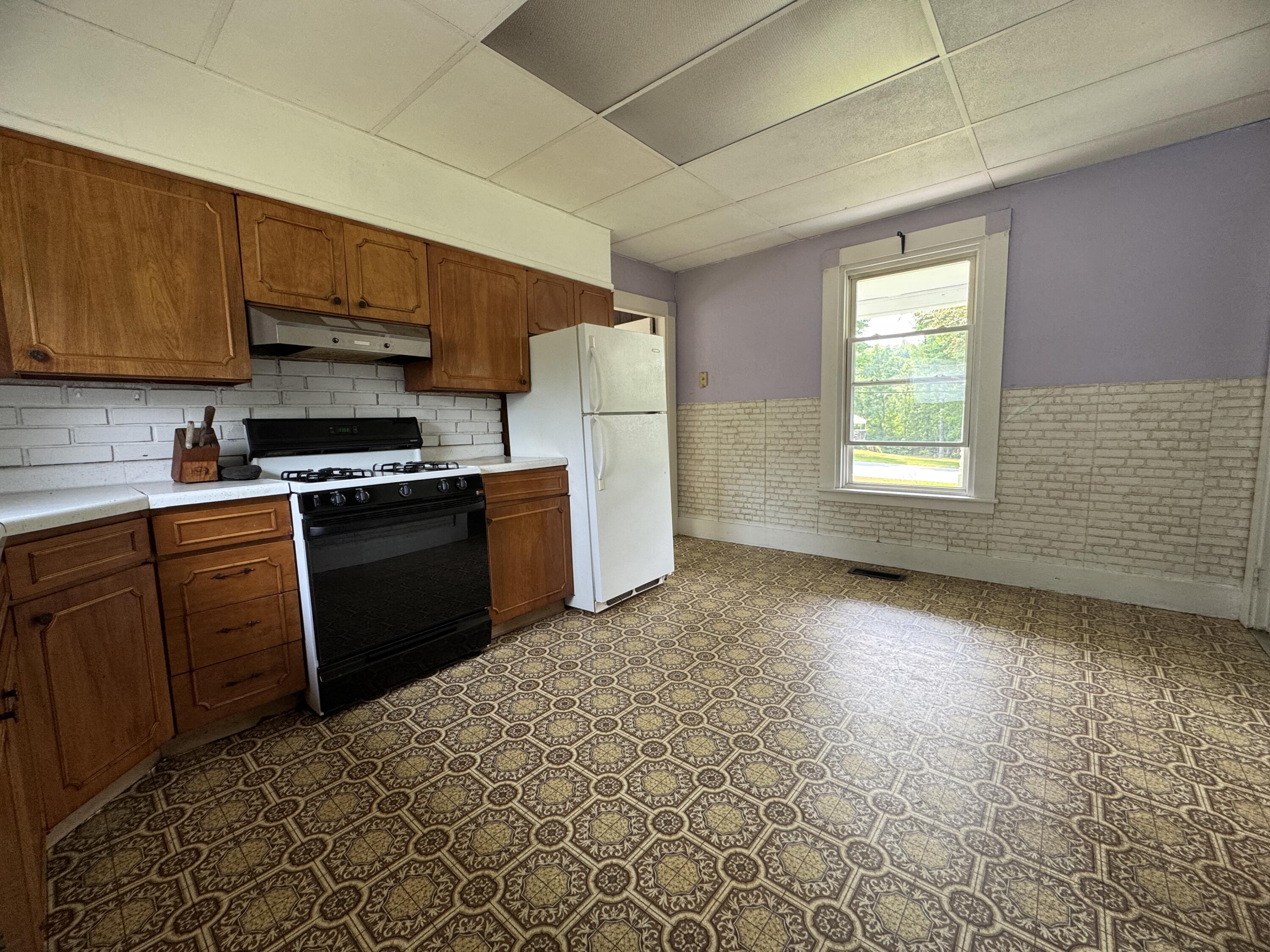 75 Pleasant Avenue Sangerville ME 04479