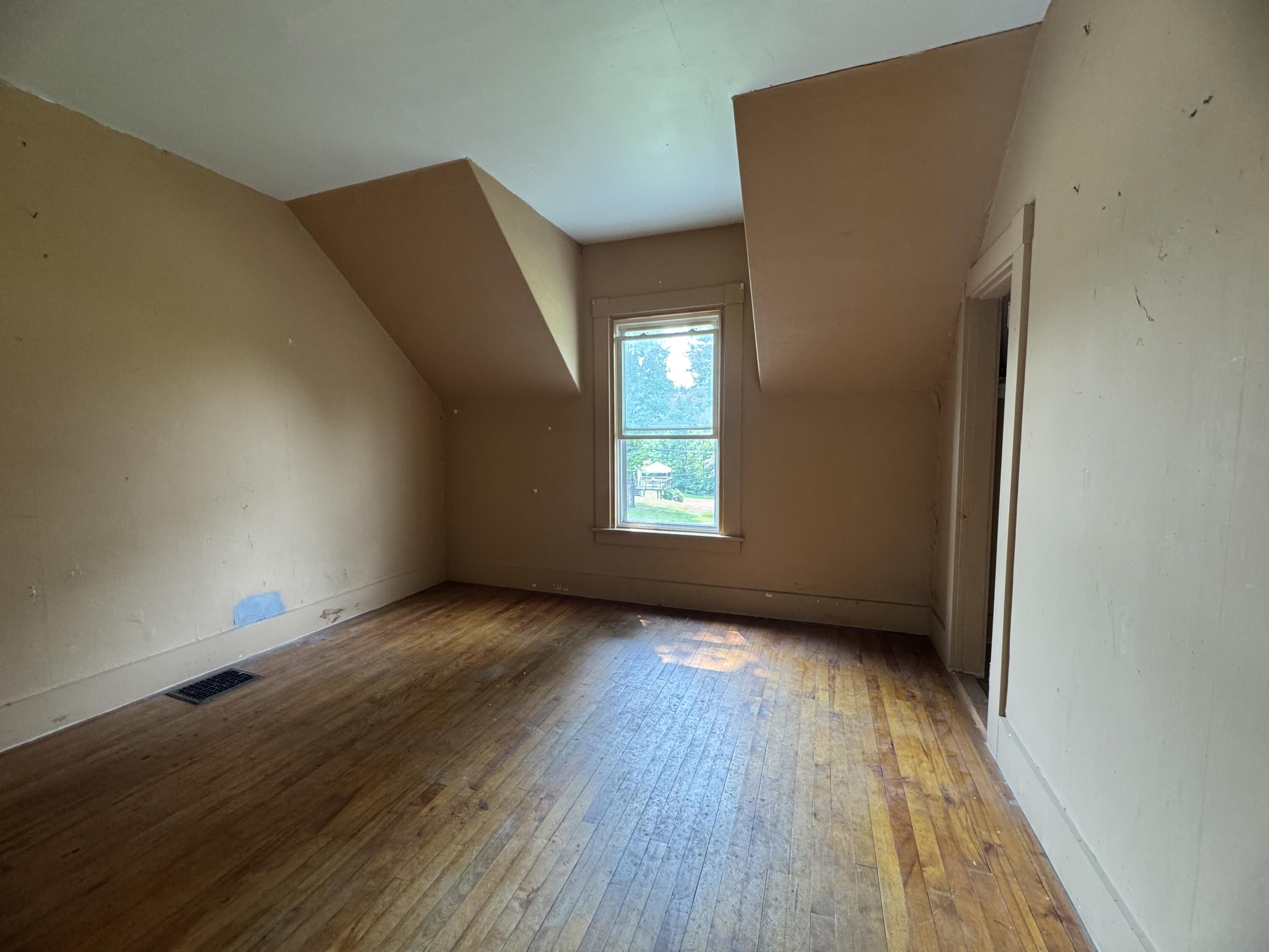 75 Pleasant Avenue Sangerville ME 04479