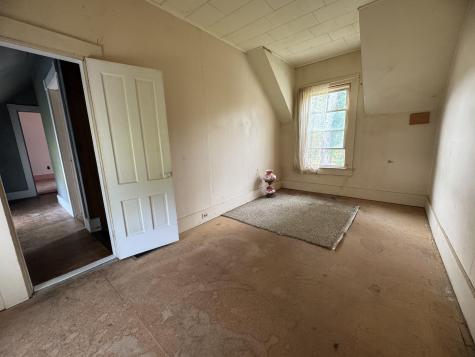 75 Pleasant Avenue Sangerville ME 04479