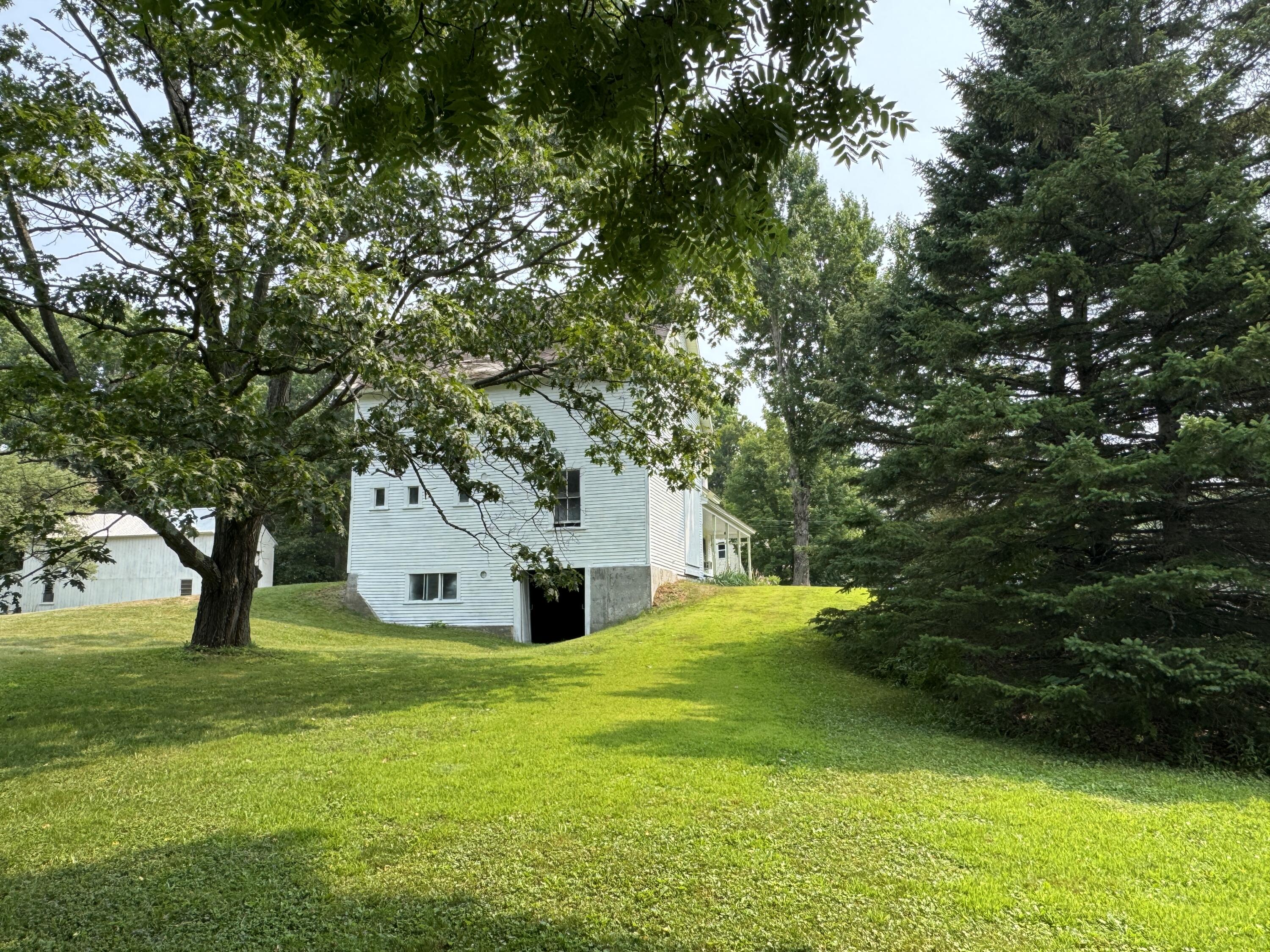 75 Pleasant Avenue Sangerville ME 04479