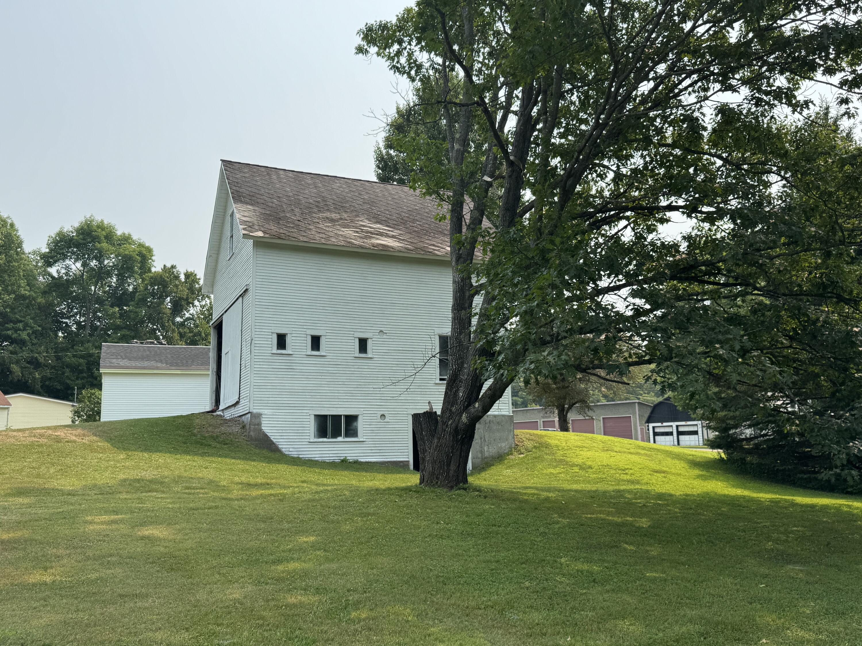 75 Pleasant Avenue Sangerville ME 04479