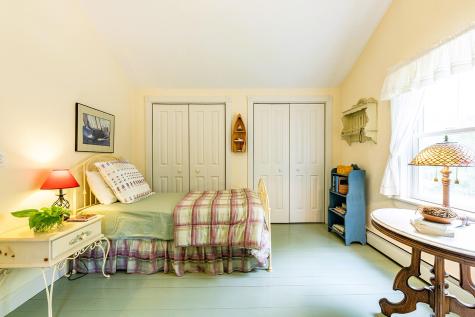 28 Summit Avenue Northport ME 04849