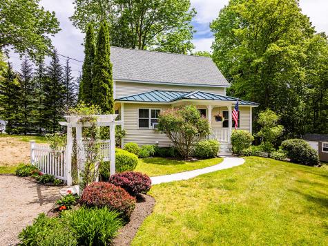 28 Summit Avenue Northport ME 04849