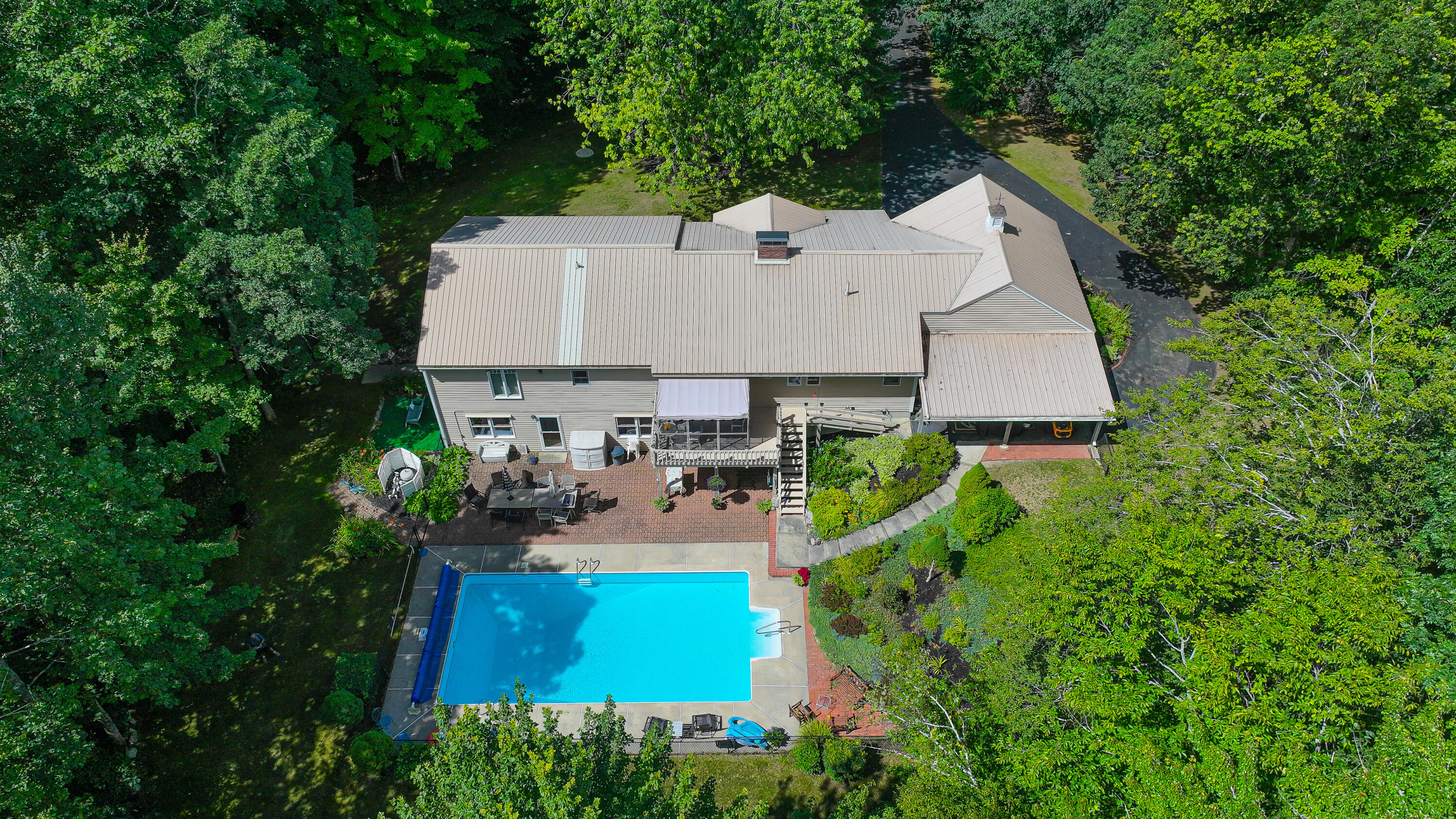 37 Woodland Shore Drive Naples ME 04055