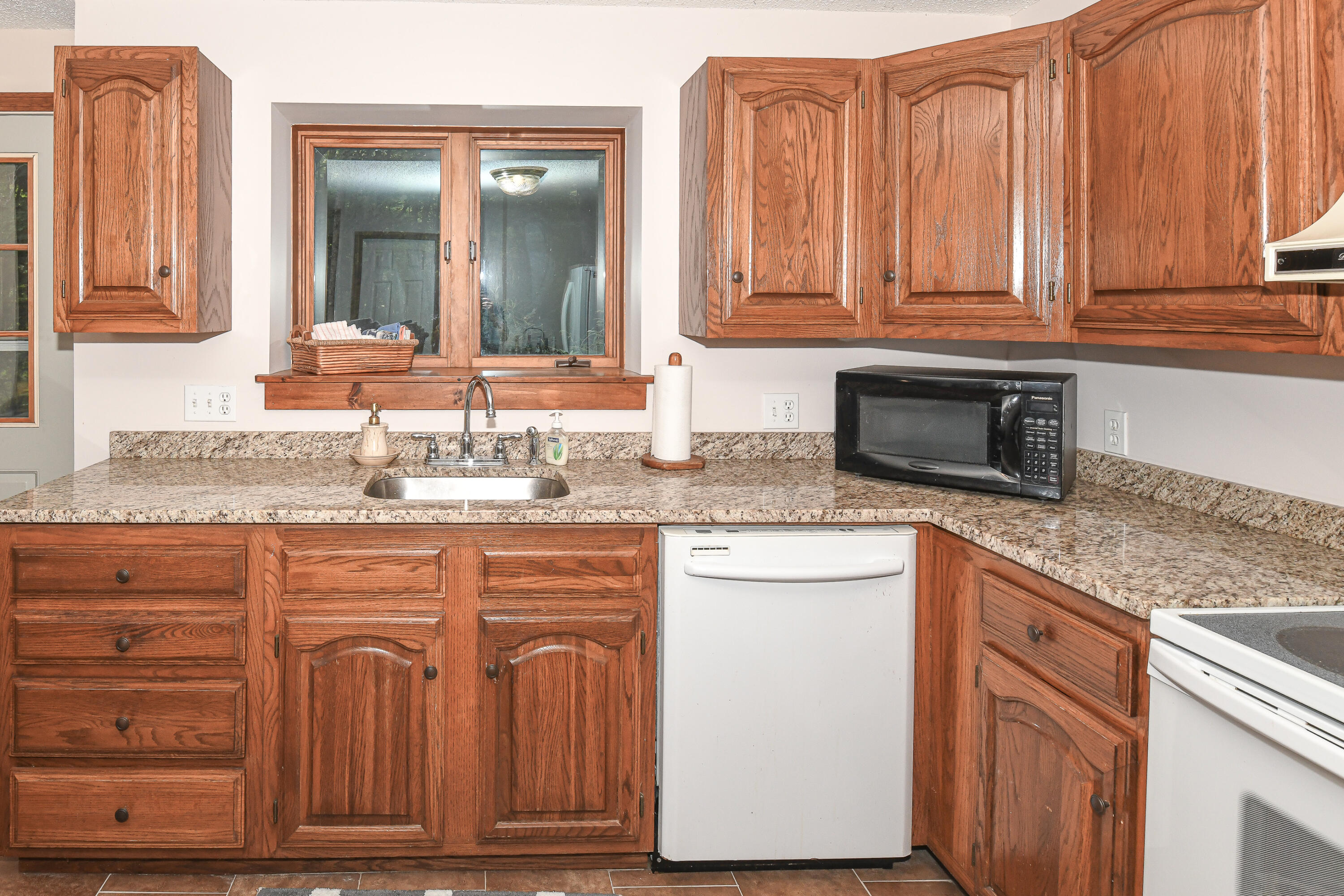 37 Woodland Shore Drive Naples ME 04055