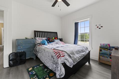 15 Fawn Lane Lewiston ME 04240