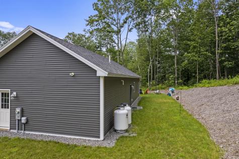 15 Fawn Lane Lewiston ME 04240