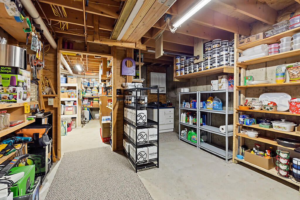 53 Mathews Avenue Waterville ME 04901