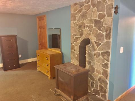 5 Cranberry Lane Poland ME 04274