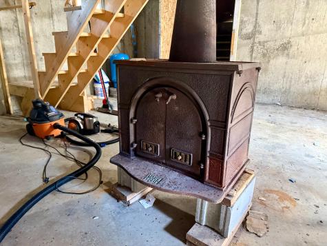 141 Cross Road Hancock ME 04640