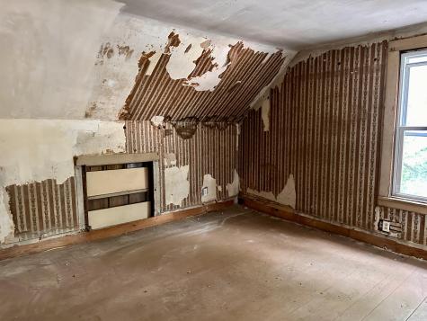 242 Valley Street Portland ME 04102