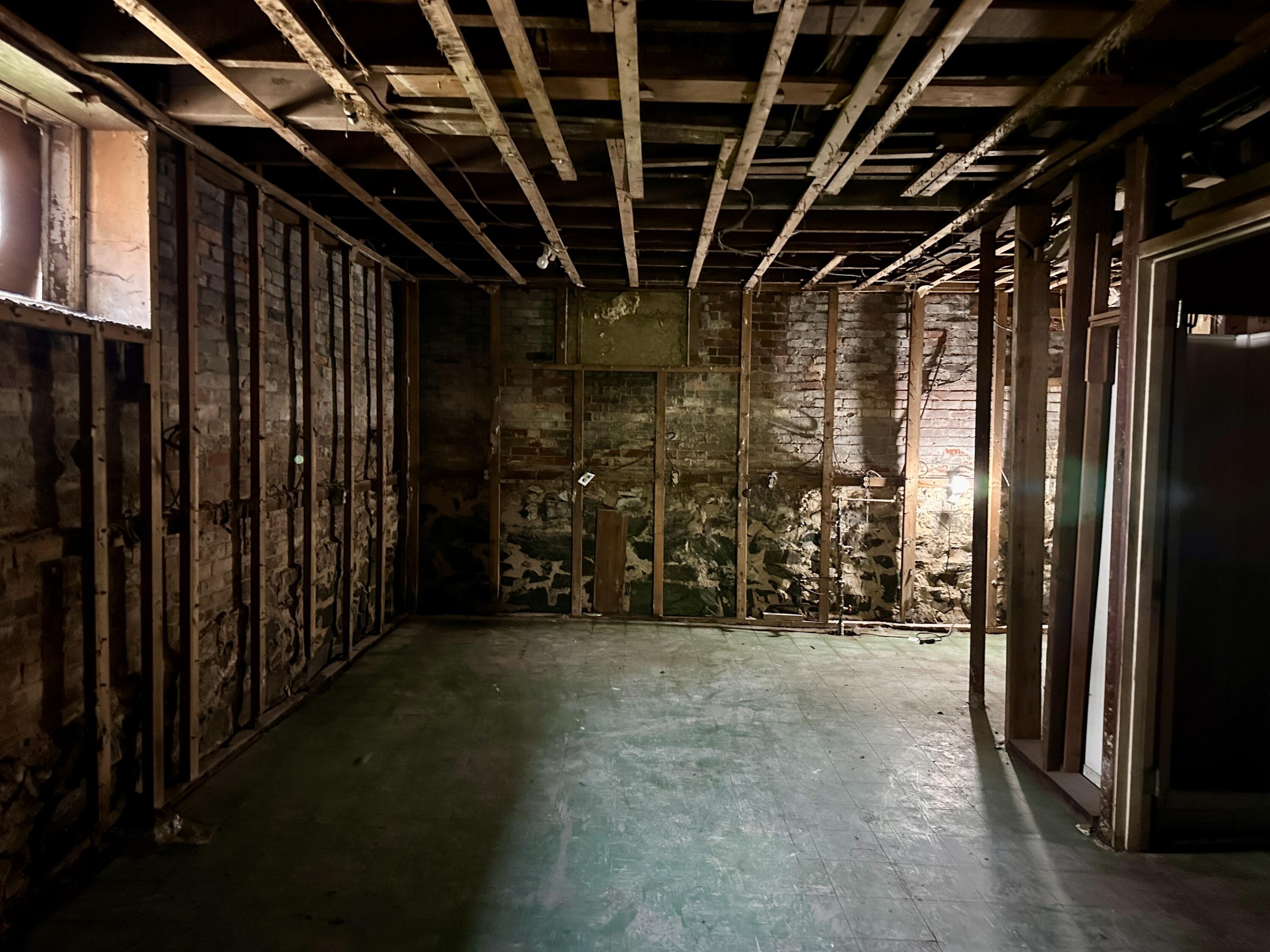 242 Valley Street Portland ME 04102