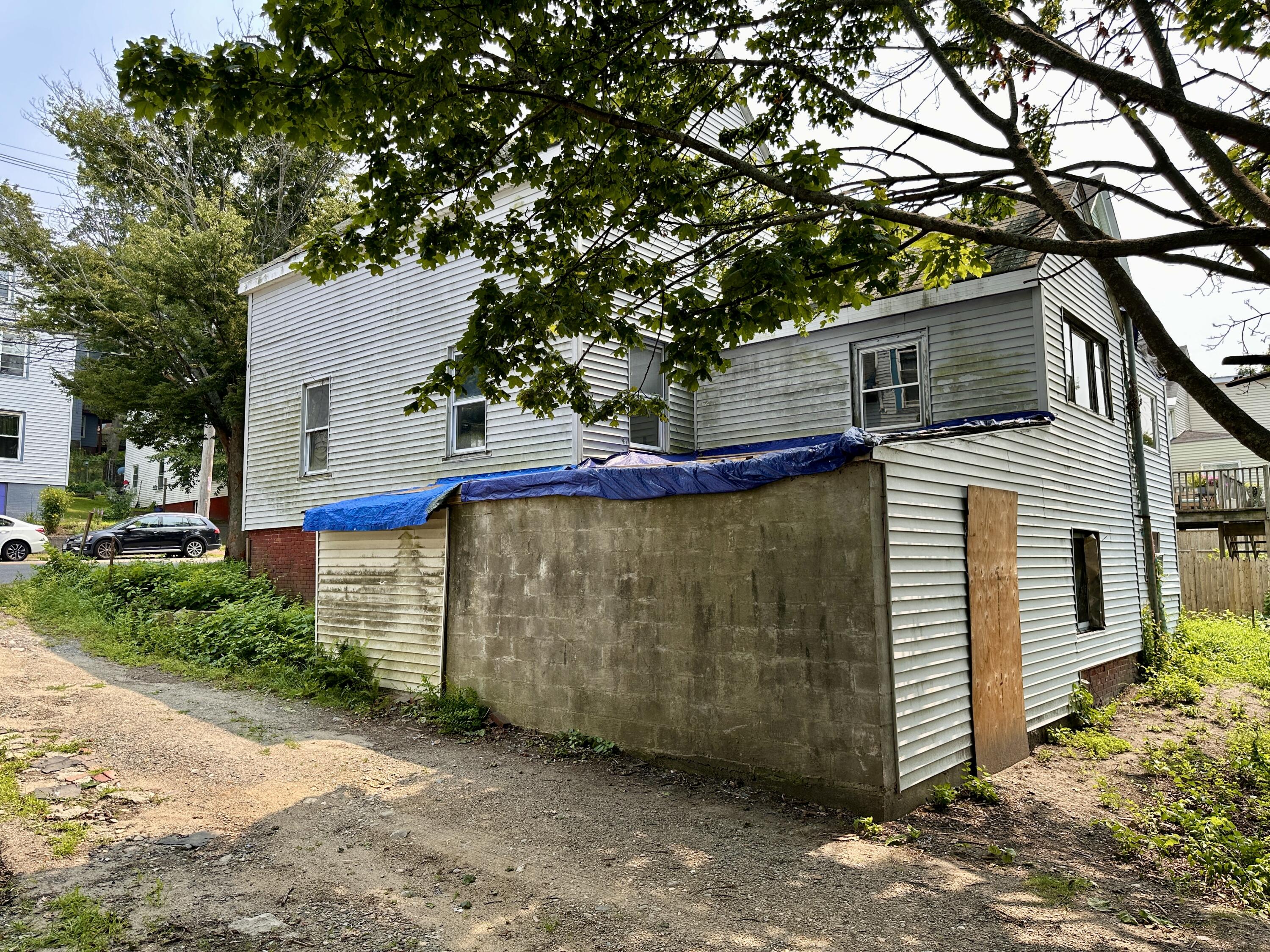 242 Valley Street Portland ME 04102