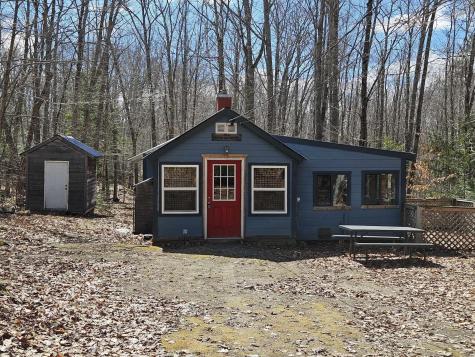 11 Blue Jay Way Fayette ME 04349