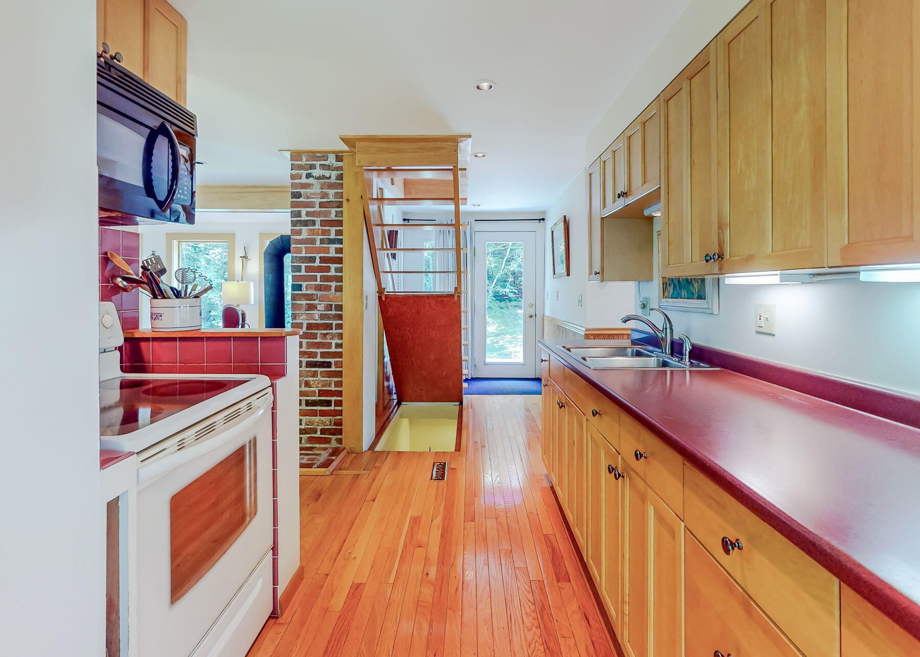 889 Biscay Road Bremen ME 04551