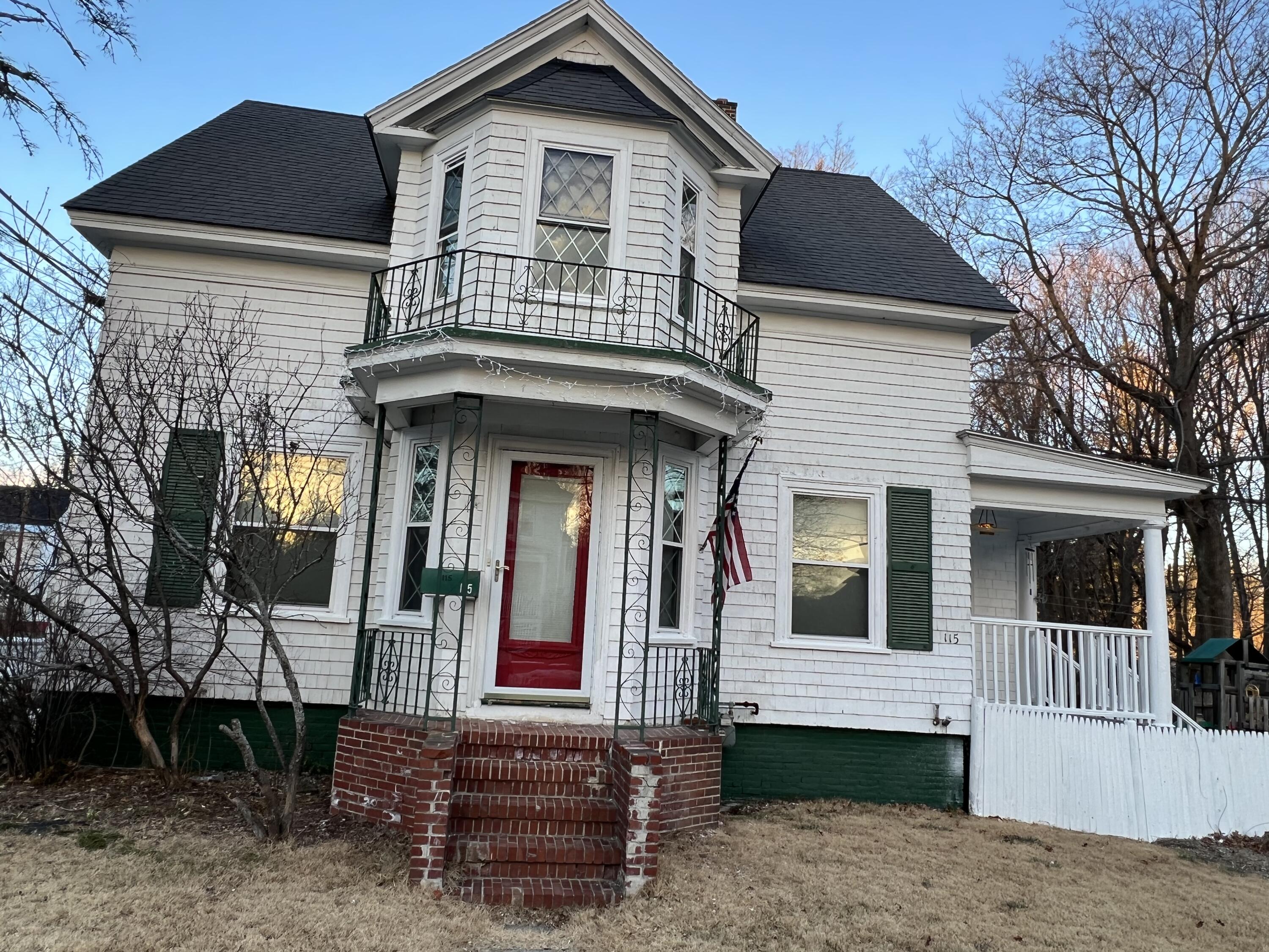 115 Lake Street Auburn ME 04210