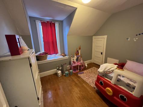 115 Lake Street Auburn ME 04210