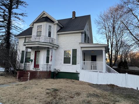 115 Lake Street Auburn ME 04210