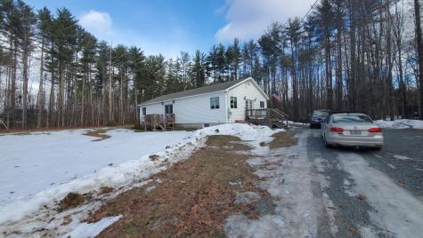 46 Snow Road Saint Albans ME 04971