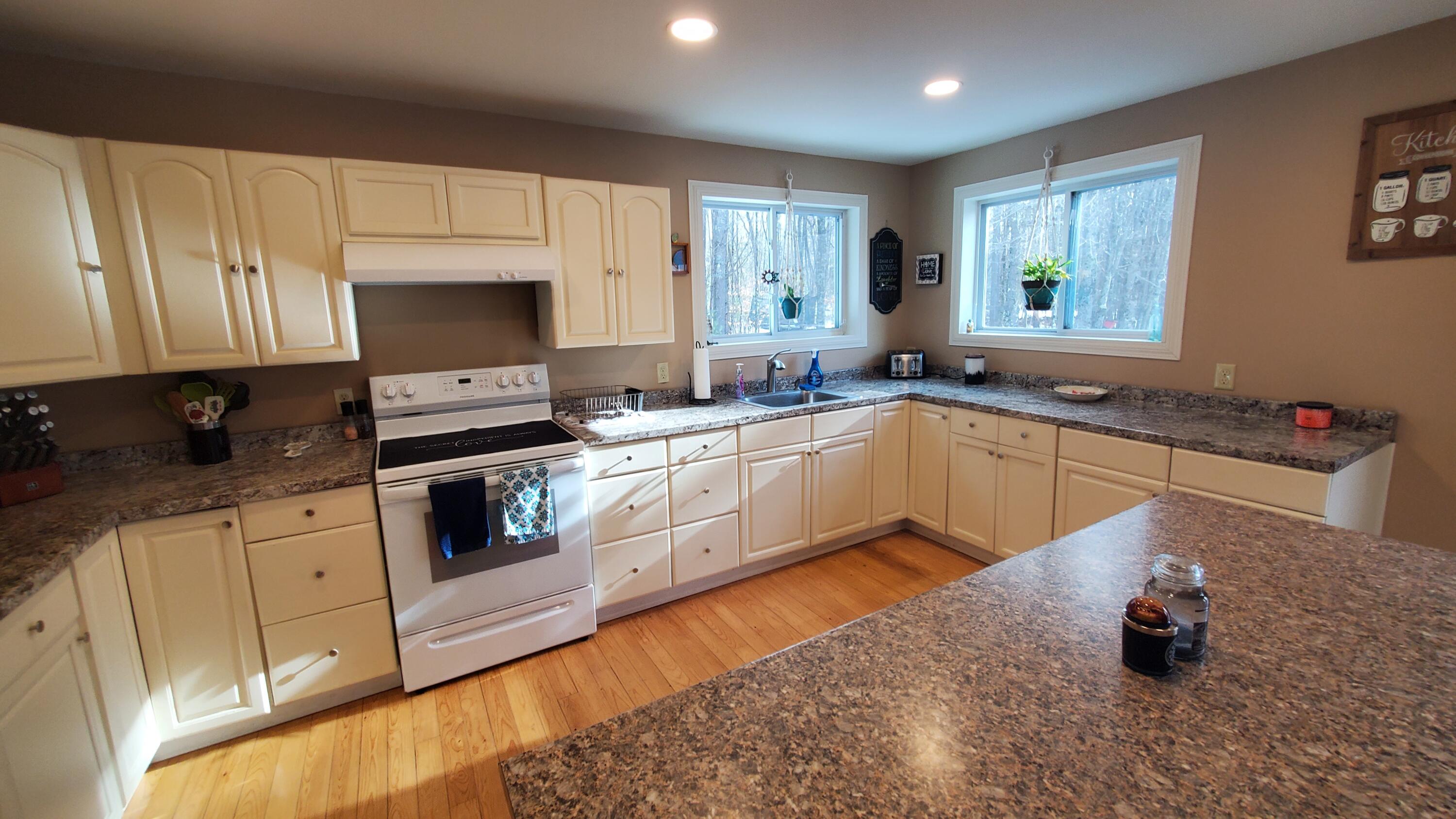 46 Snow Road Saint Albans ME 04971