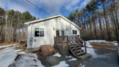 46 Snow Road Saint Albans ME 04971