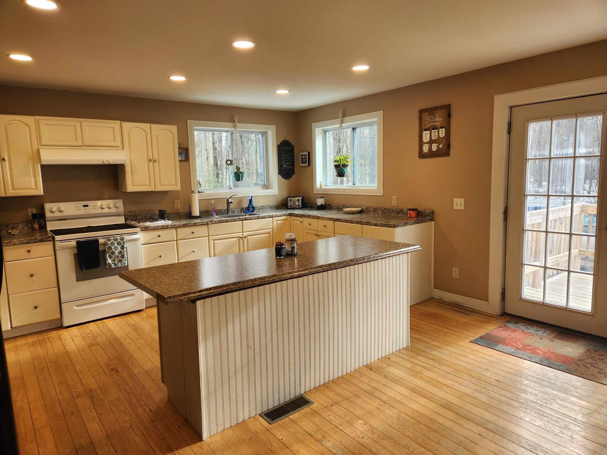 46 Snow Road Saint Albans ME 04971