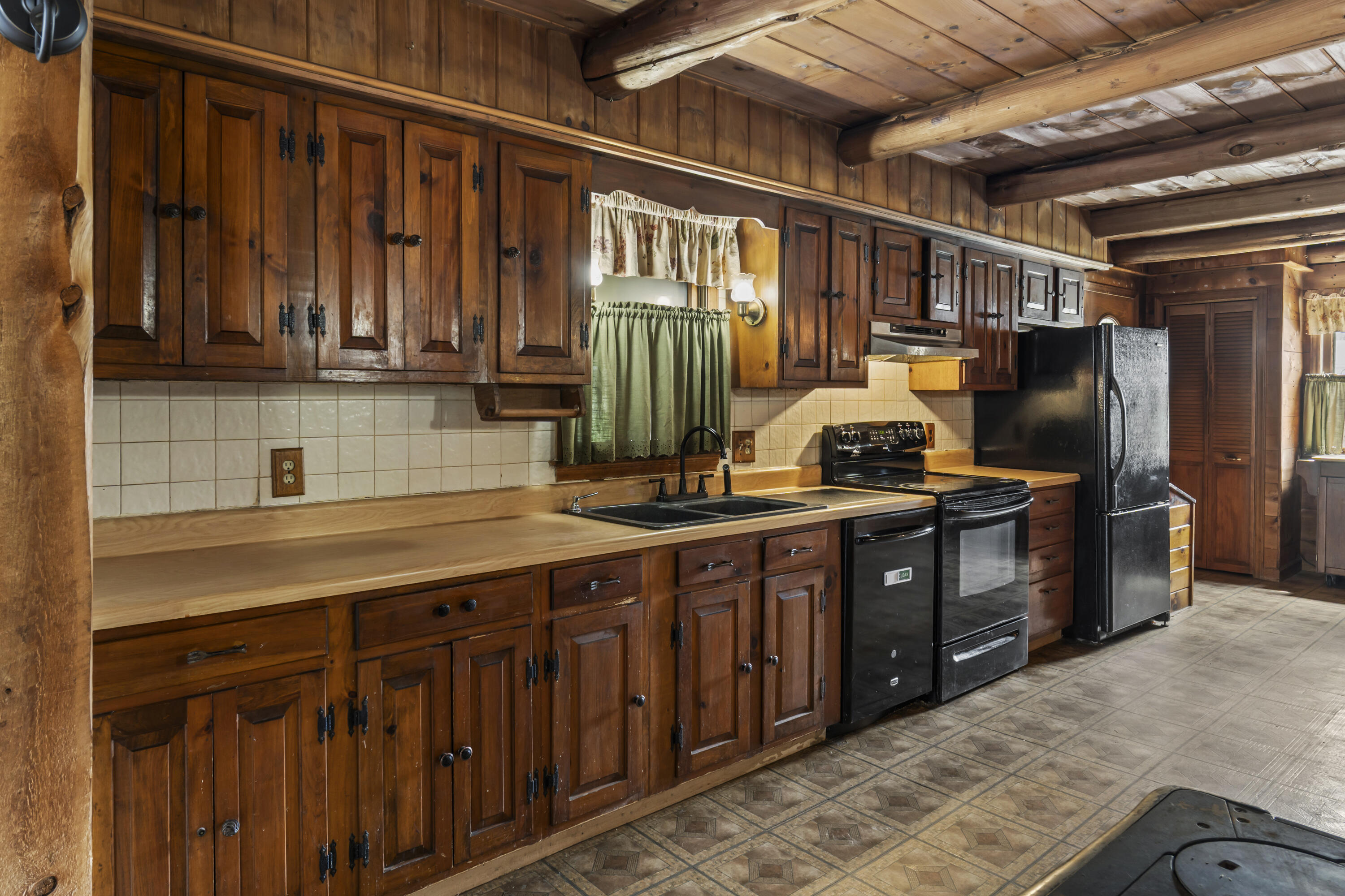 8 Bickford Drive Fairfield ME 04937