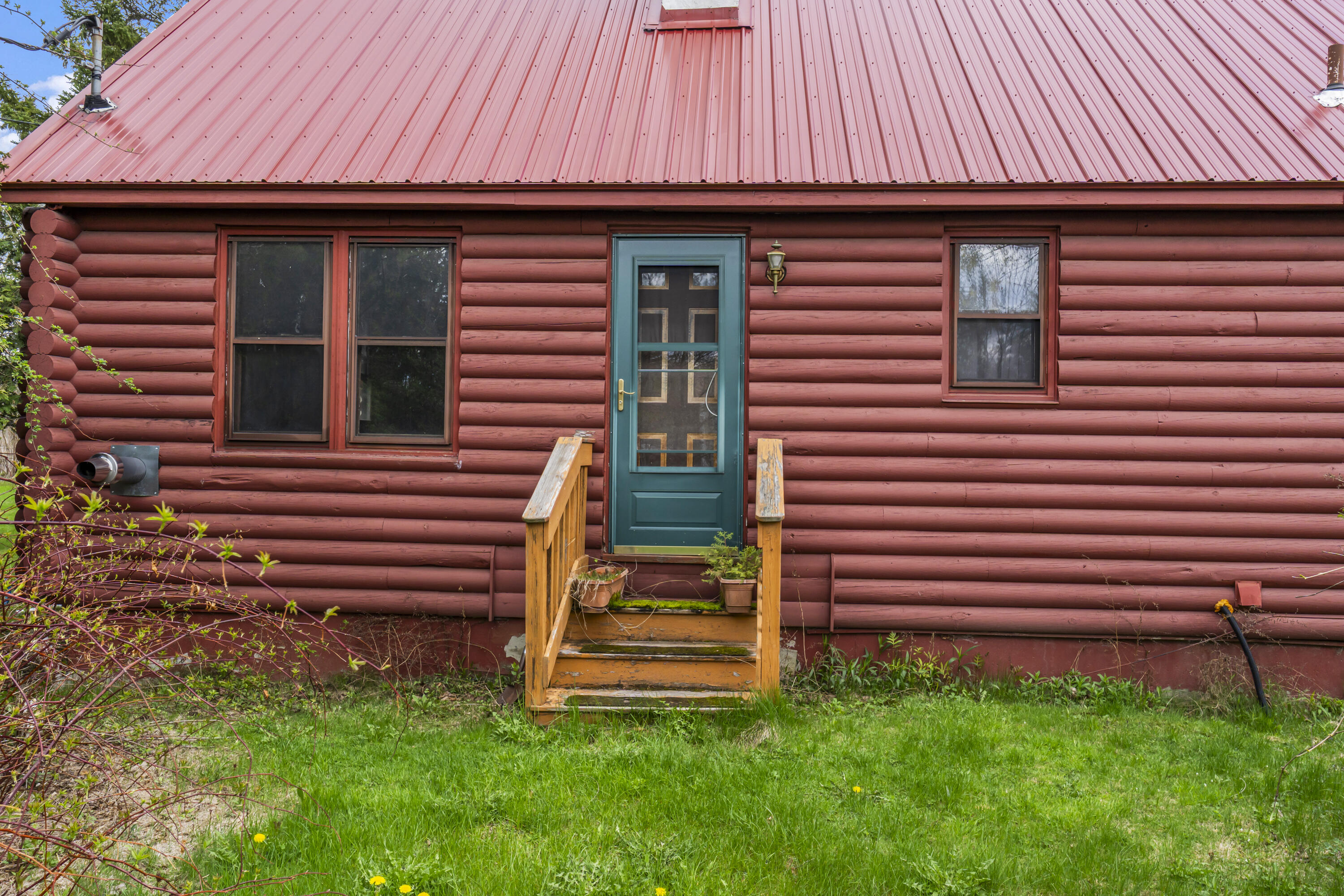 8 Bickford Drive Fairfield ME 04937