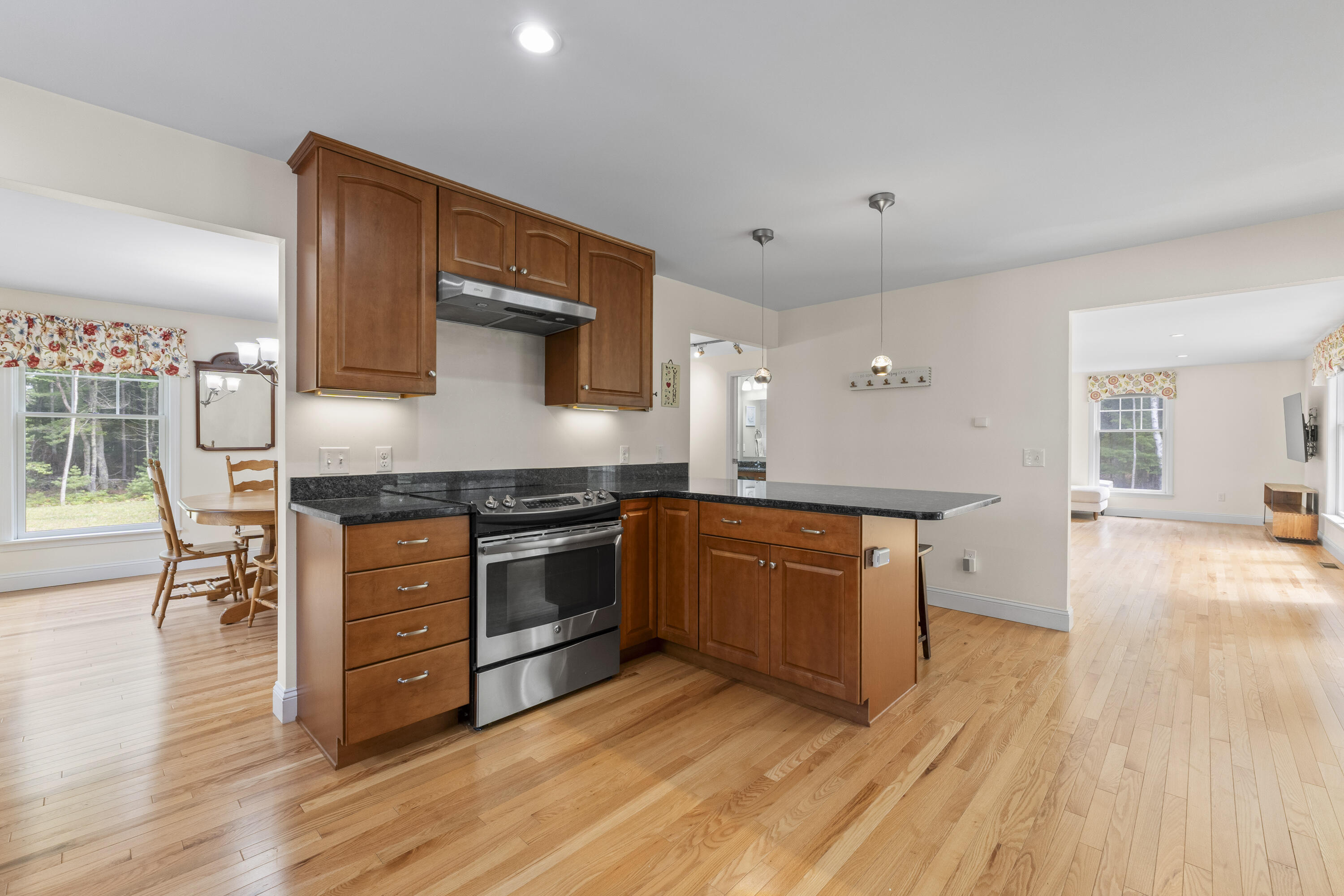 75 Henry Road Georgetown ME 04548