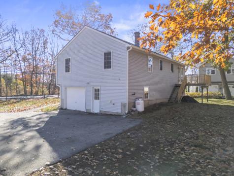 384 Ridge Road York ME 03909