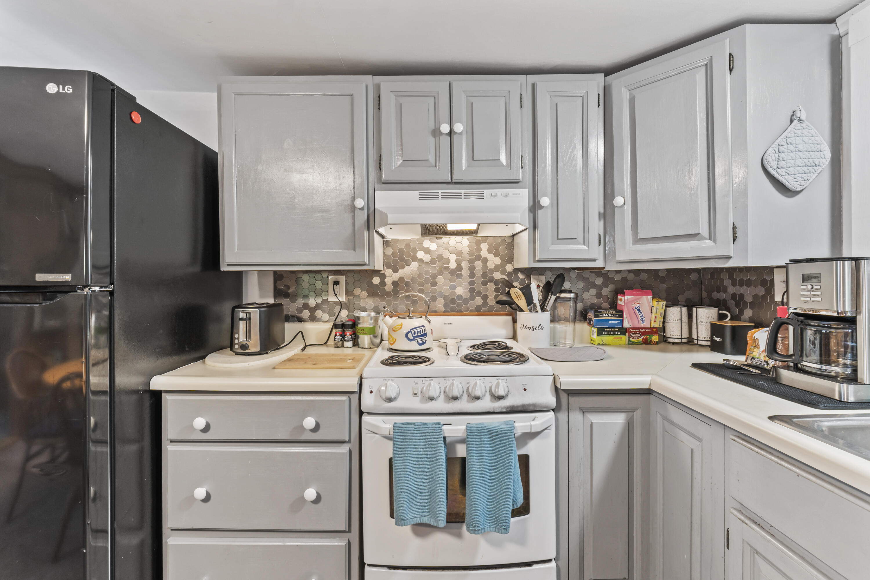 8 Surfore Road York ME 03909